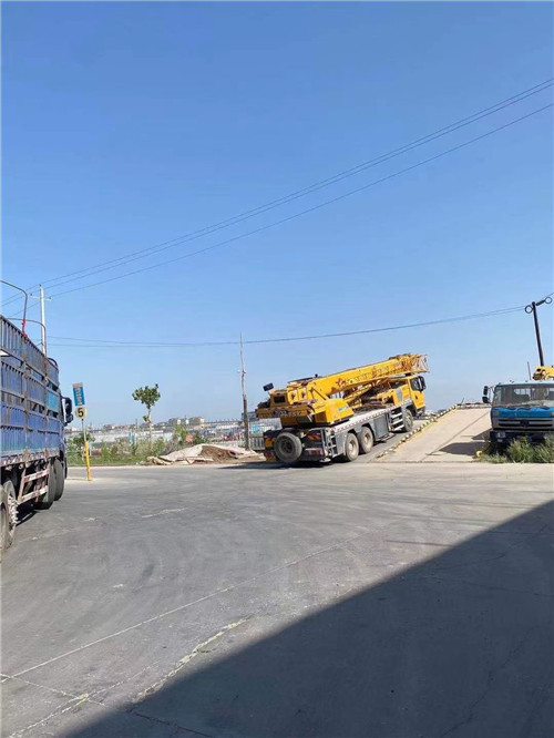 大化县25吨吊车的租赁价格大概是多少？